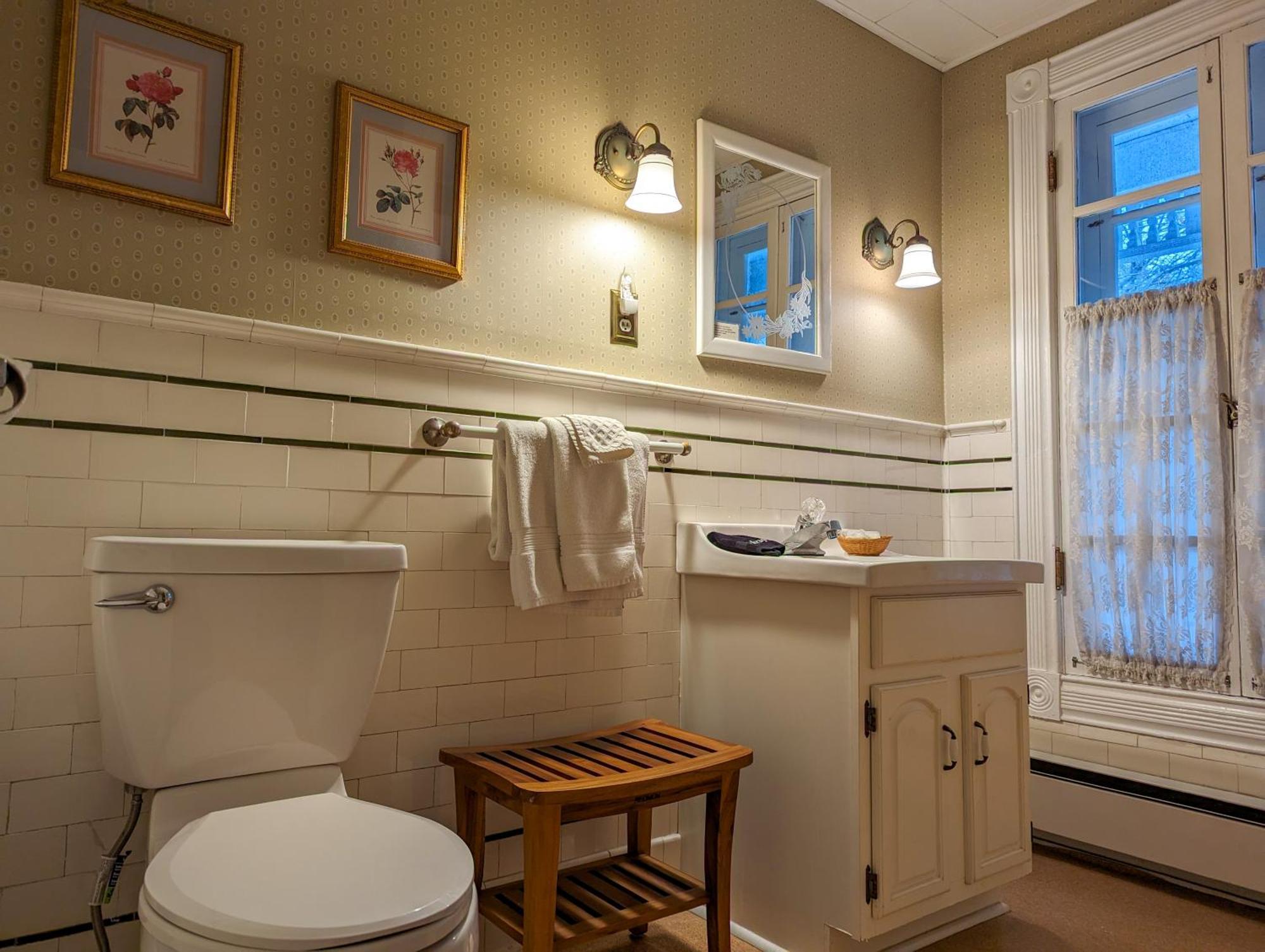 Hudson Manor Bed & Breakfast Watkins Glen Bagian luar foto