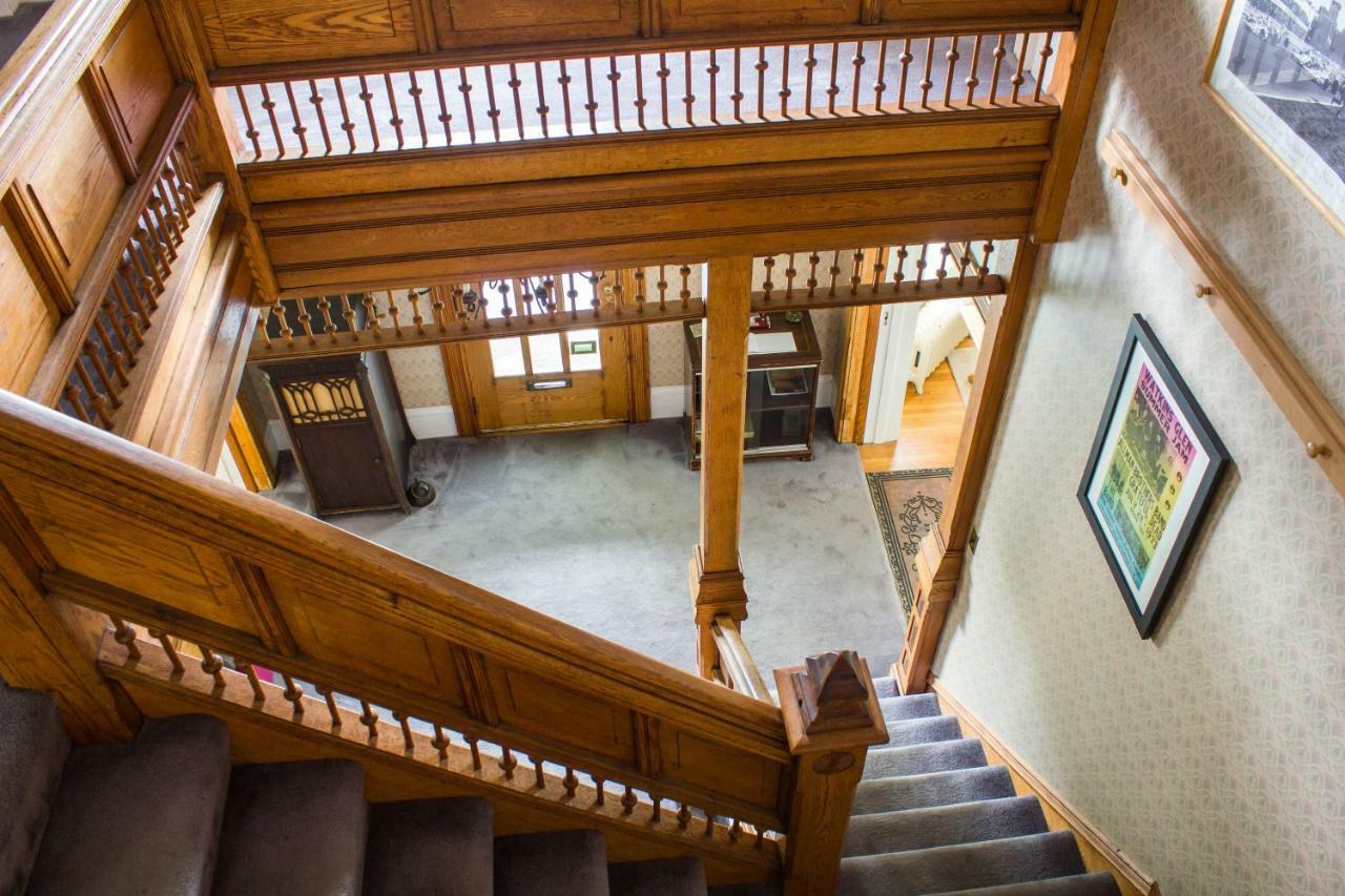 Hudson Manor Bed & Breakfast Watkins Glen Bagian luar foto