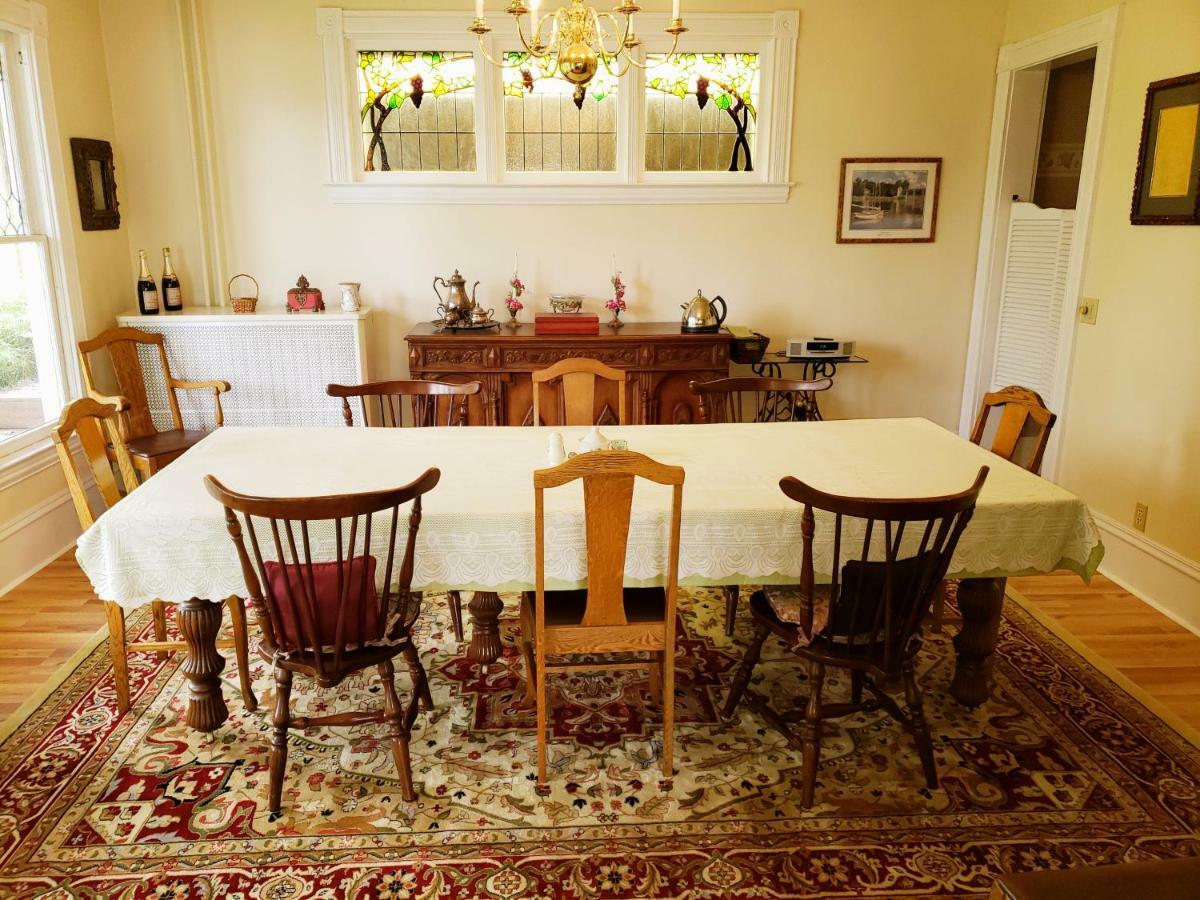 Hudson Manor Bed & Breakfast Watkins Glen Bagian luar foto
